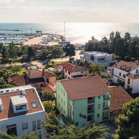 Andrea House With Apartments Umag Eksteriør billede
